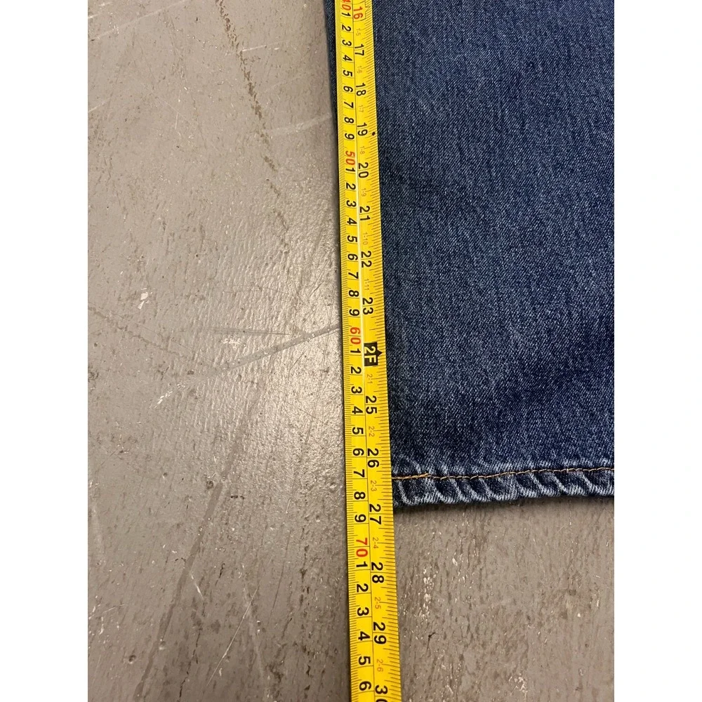 Levi's 550 Jeans Men's Blue Denim Pockets Relaxed Fit Straight Classic‎ - 48X29